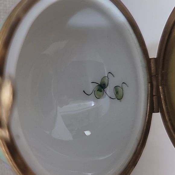 L.MOGE FRANCE VINTAGE UNIQUE W/3 MINIATURES PERFUMES BOTTLE PERFECT CONDITION !! - Picture 8 of 14